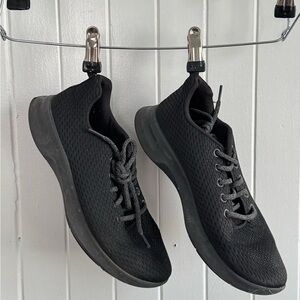 Women's Black Sneakers